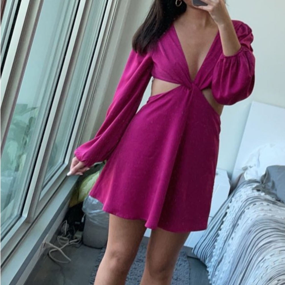 Chic Magenta Cut-Out Dress